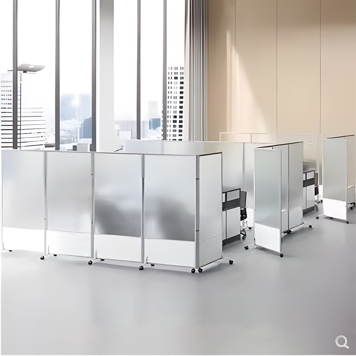 四ッ折 アルミ パーティション キャスター脚 事務所 オフィス ナチュラル色 四ッ折 アルミ パーティション キャスター脚 事務所 オフィス